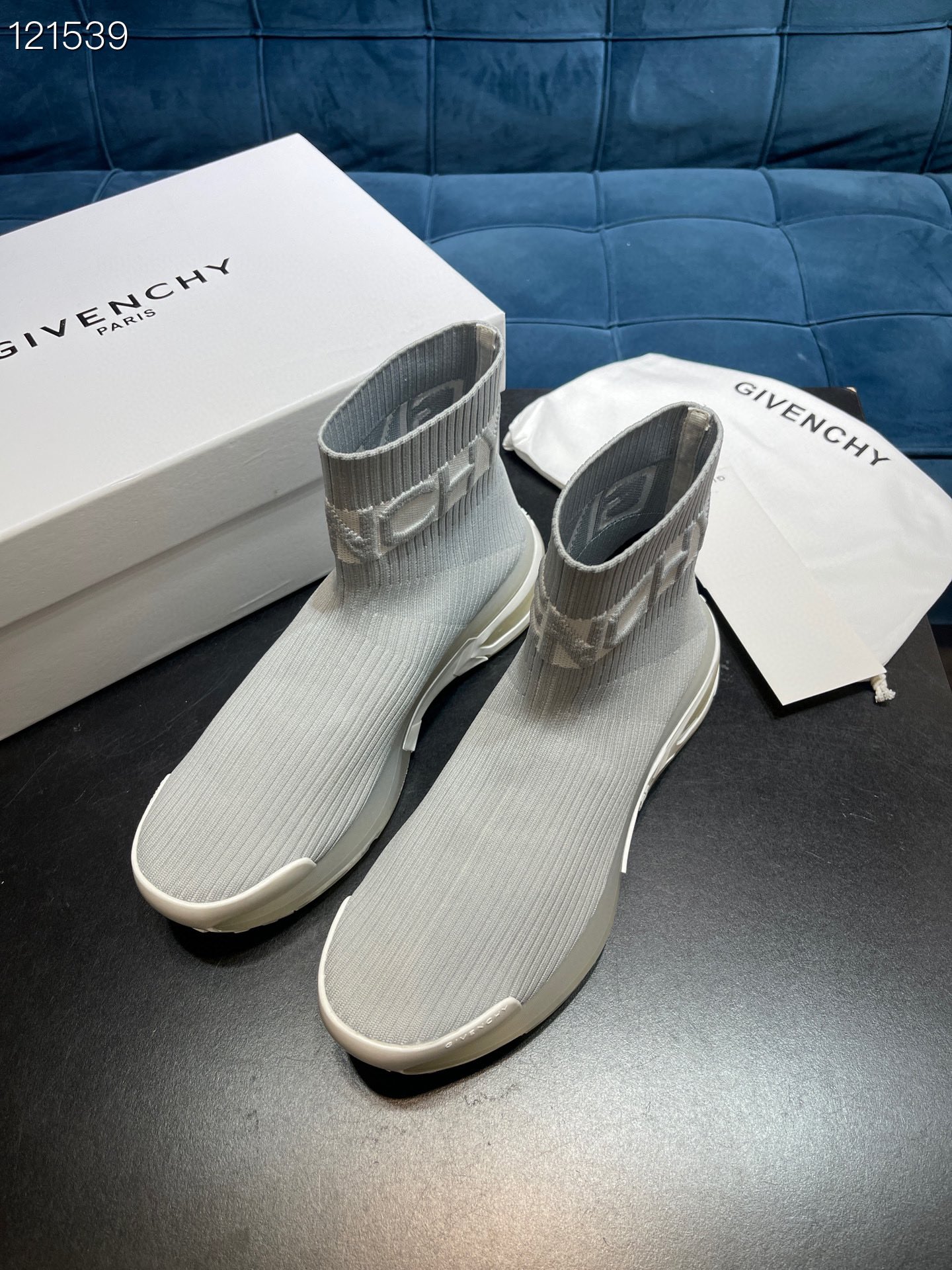 Givenchy Monumental Mallow Black And Red For Men - Soul Replicas