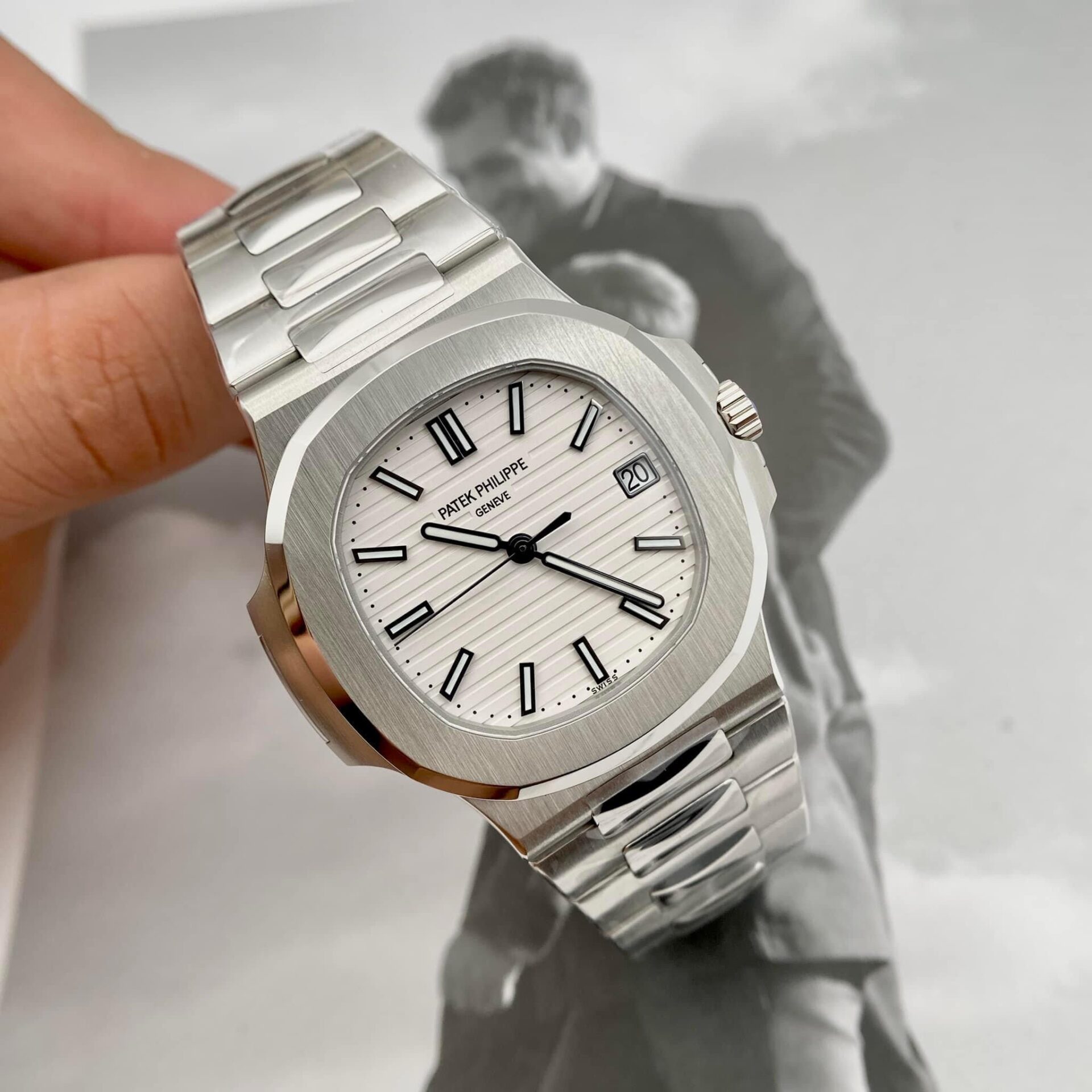 Patek Philippe Nautilus 5711 White Dial Replica Watch 3K Factory 40mm - Soul Replicas