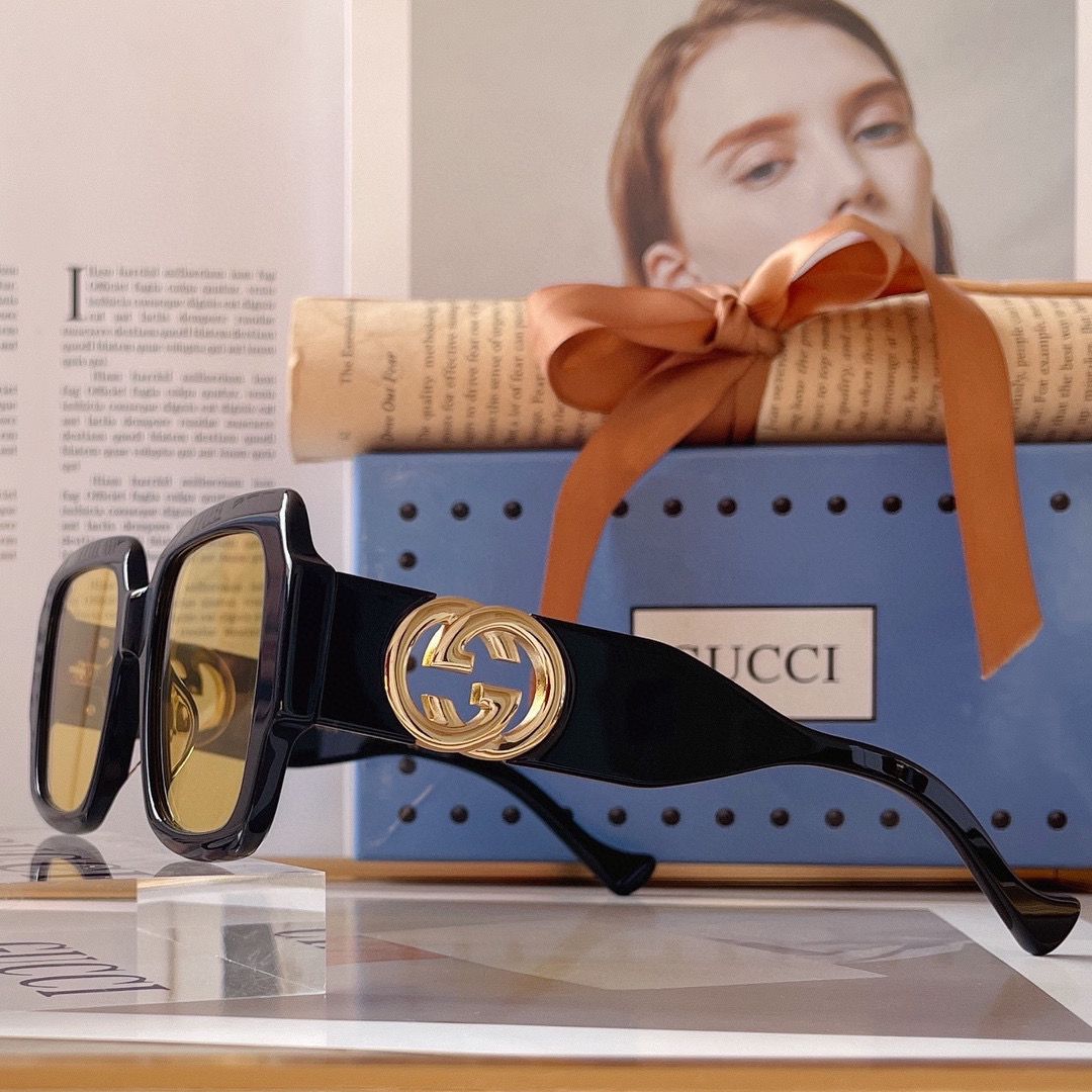 Gucci Rectangular Frame Sunglasses - Soul Replicas