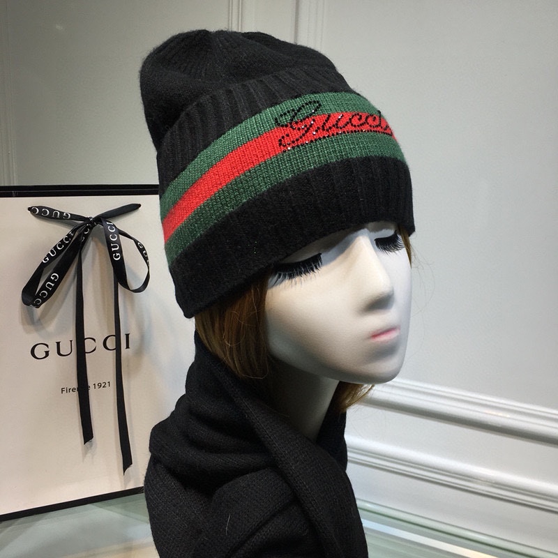 Gucci Beanie & Scarf Set In Black - Soul Replicas