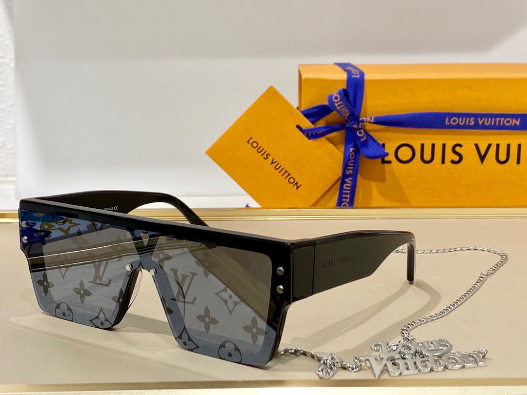 Louis Vuitton Grease Mask Sunglasses - Soul Replicas