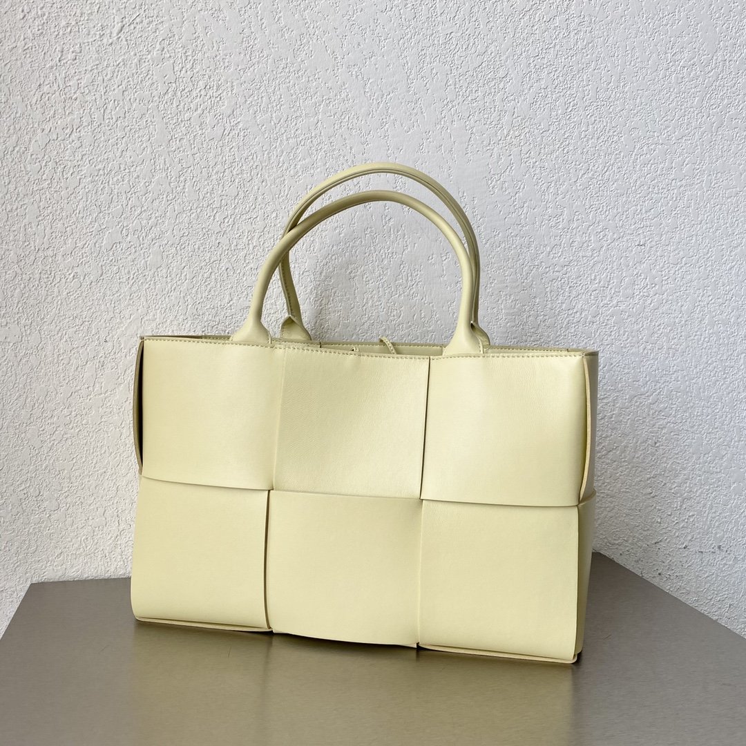Bottega Veneta Arco Tote Bag For Women 16.14in/41cm In Yellow Ice Cream 609175VCQC27450 - Soul Replicas