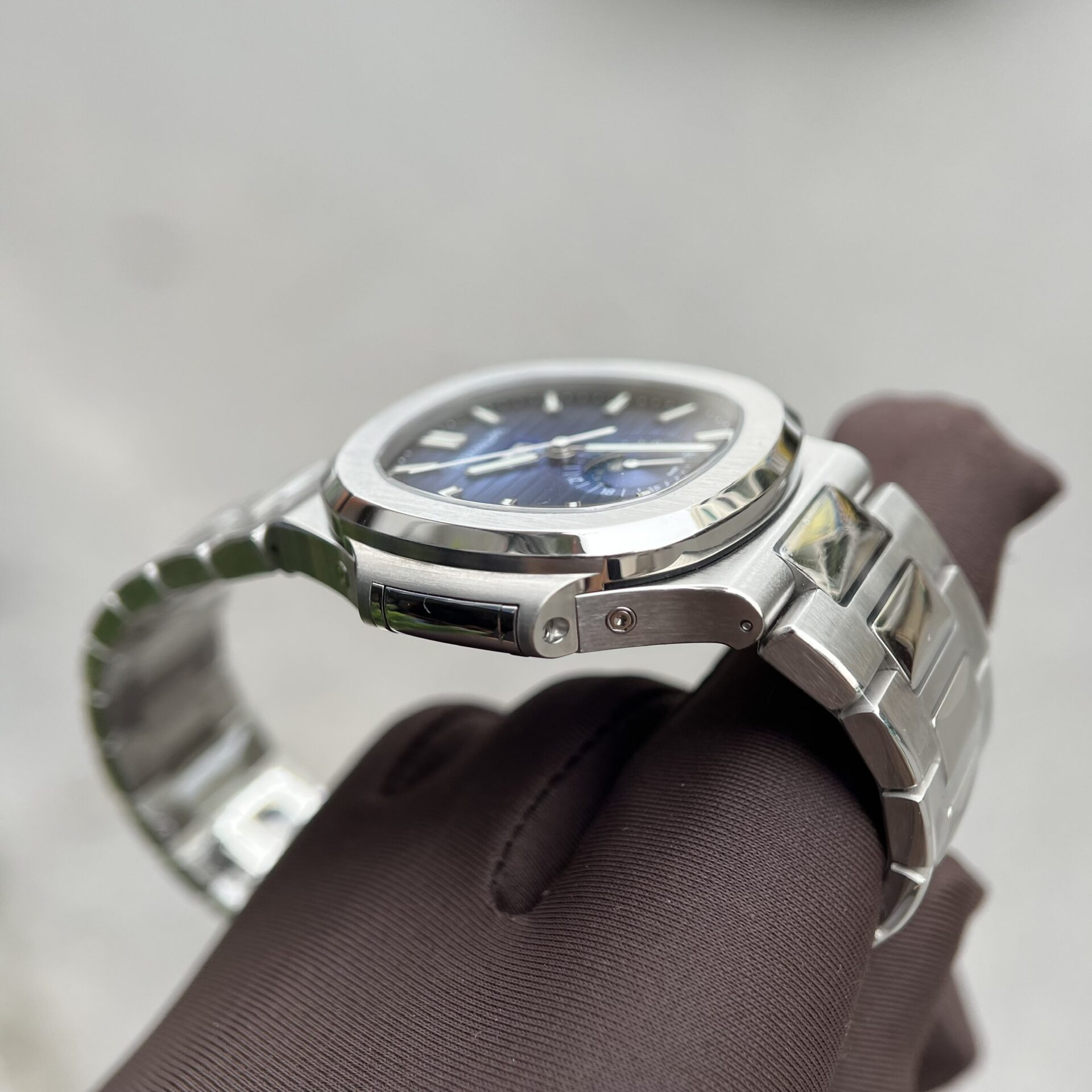 Patek Philippe 5726G Replica Watch Steel Strap Blue Dial 40.5mm - Soul Replicas