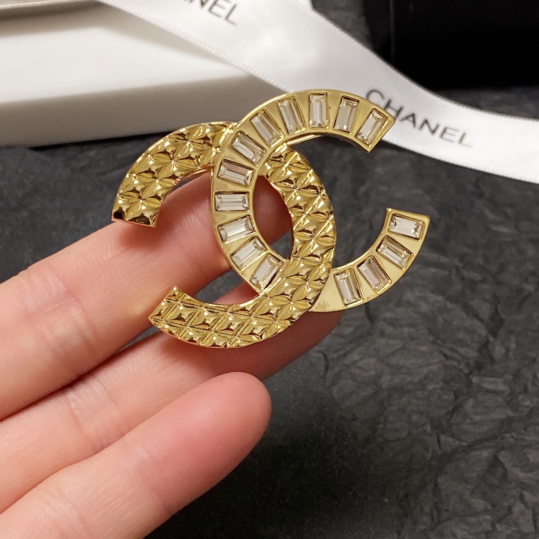 Chanel Brooch - Soul Replicas