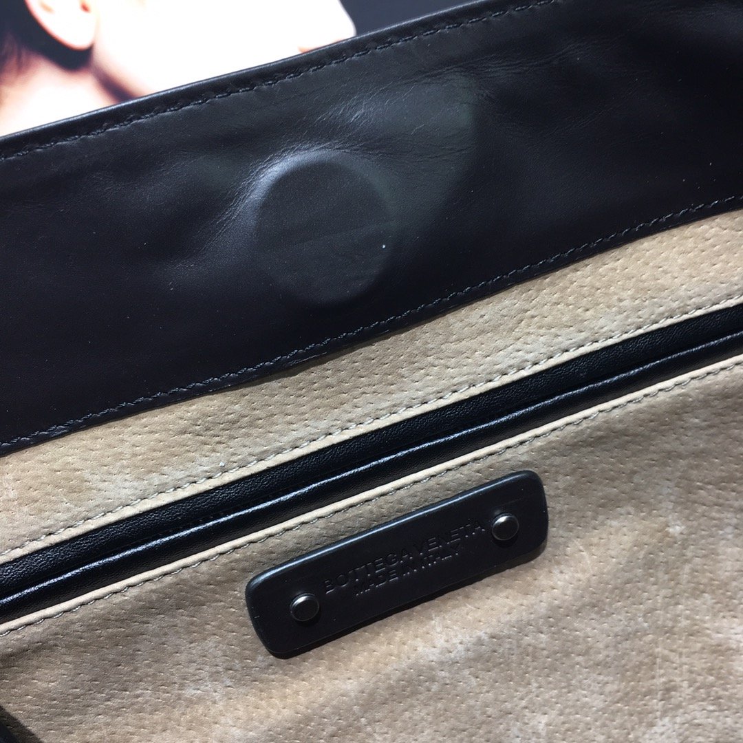 Bottega Veneta Handle Bag Black. For Women. Women-s Bags 12.2in/31cm - Soul Replicas