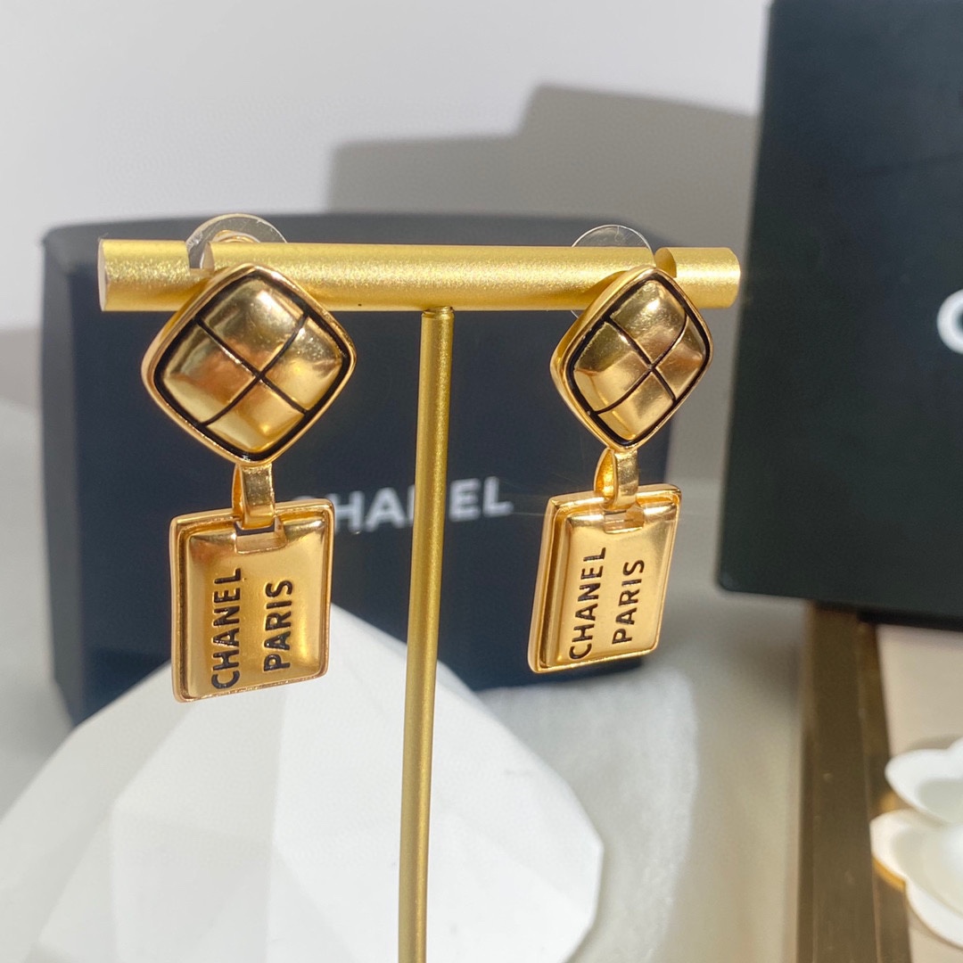 Chanel Earrings - Soul Replicas