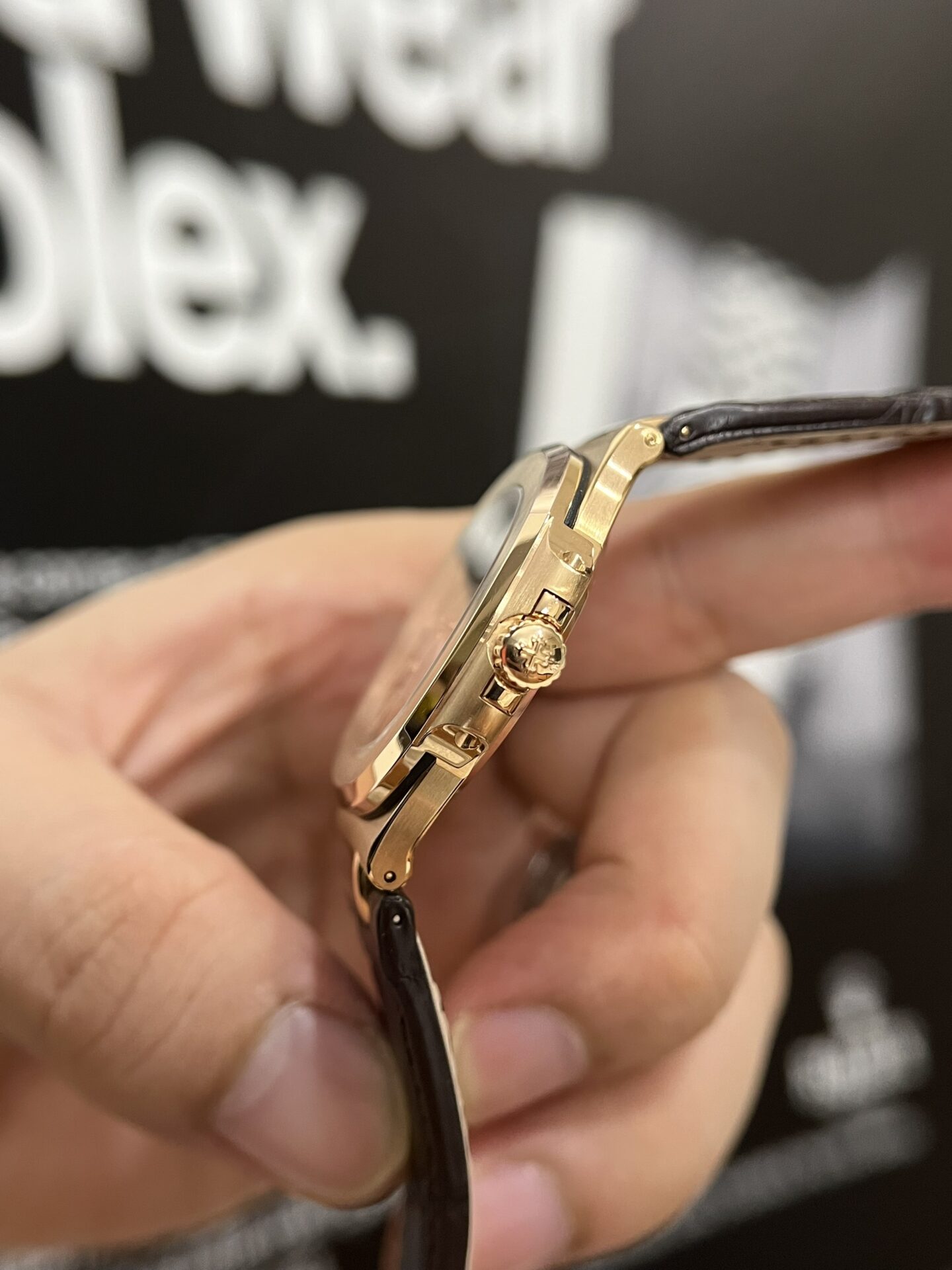 Patek Philippe Nautilus 5711 Replica Watch Gold Wrapped 3K Factory 40mm - Soul Replicas