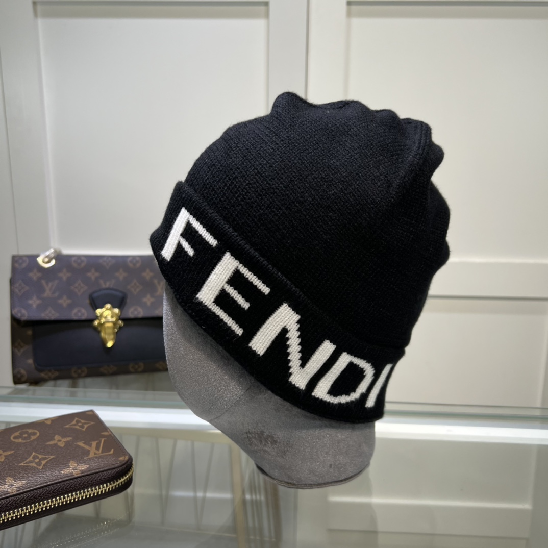 Fendi Beanie In Black - Soul Replicas