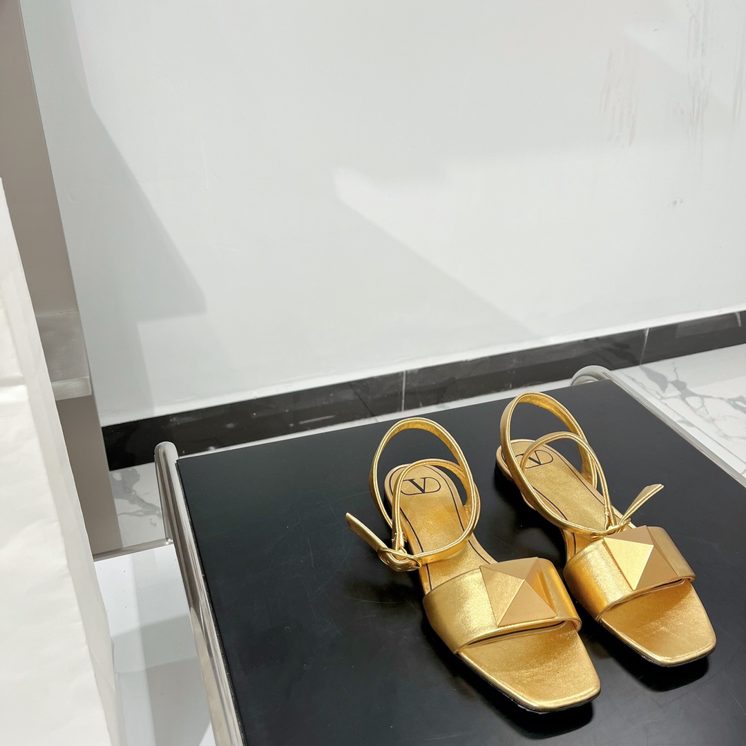 Valentino Garavani One Stud Ankle Strap Sandals Gold For Women XW0S0EI3CYI - Soul Replicas