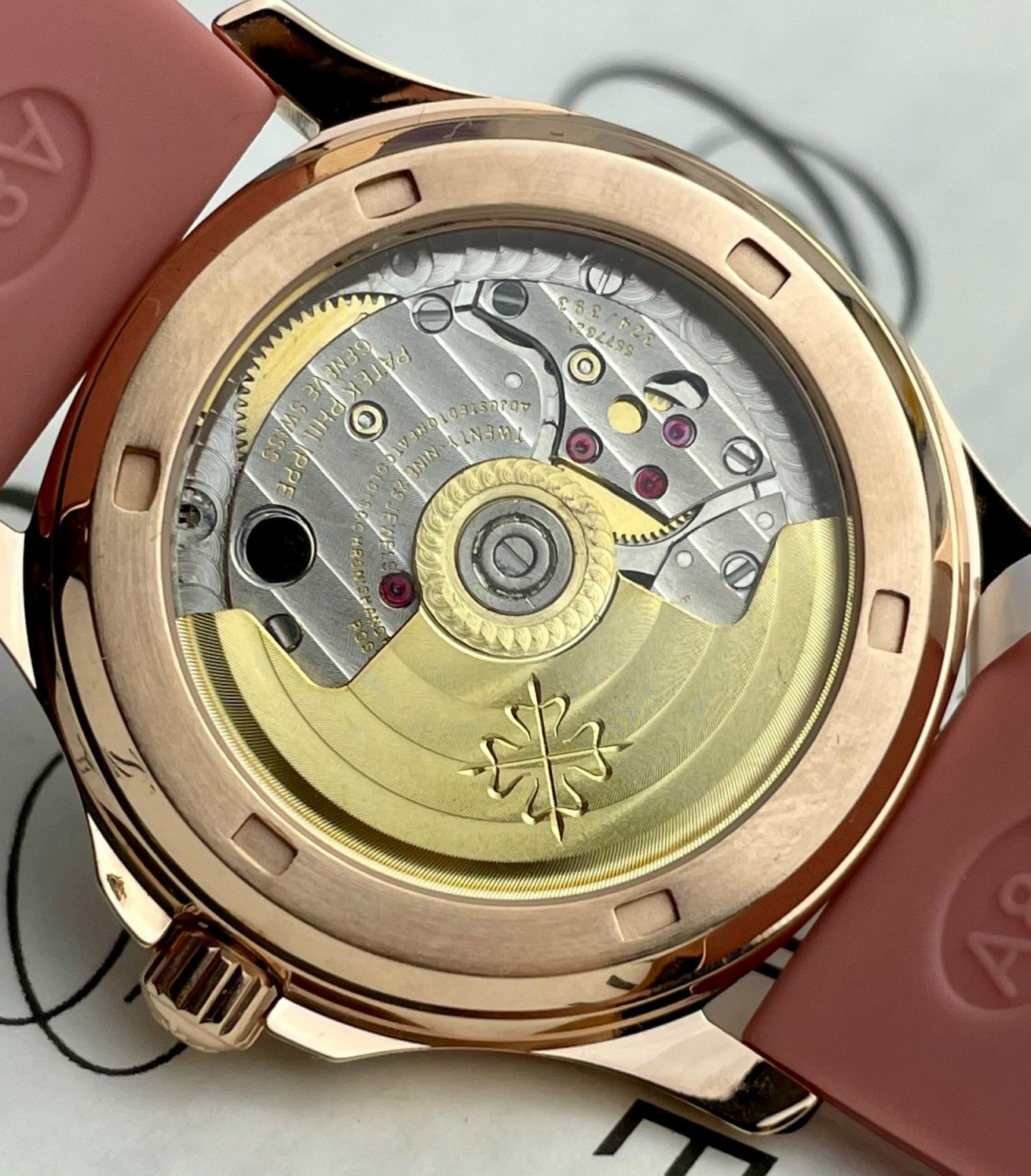 Patek Philippe Replica Watch Aquanaut 5072R Gold Wrapped Moissanite Diamond 35.6mm - Soul Replicas