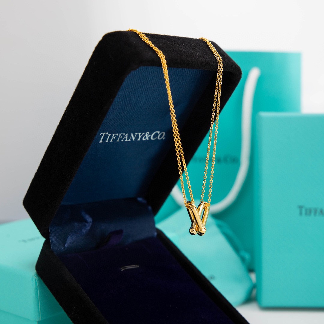 Tiffany & Co HardWear Double Link Pendant Necklace Gold Toned 63364223 - Soul Replicas
