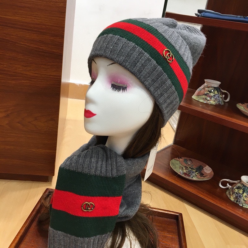 Gucci Beanie & Scarf Set In Grey - Soul Replicas
