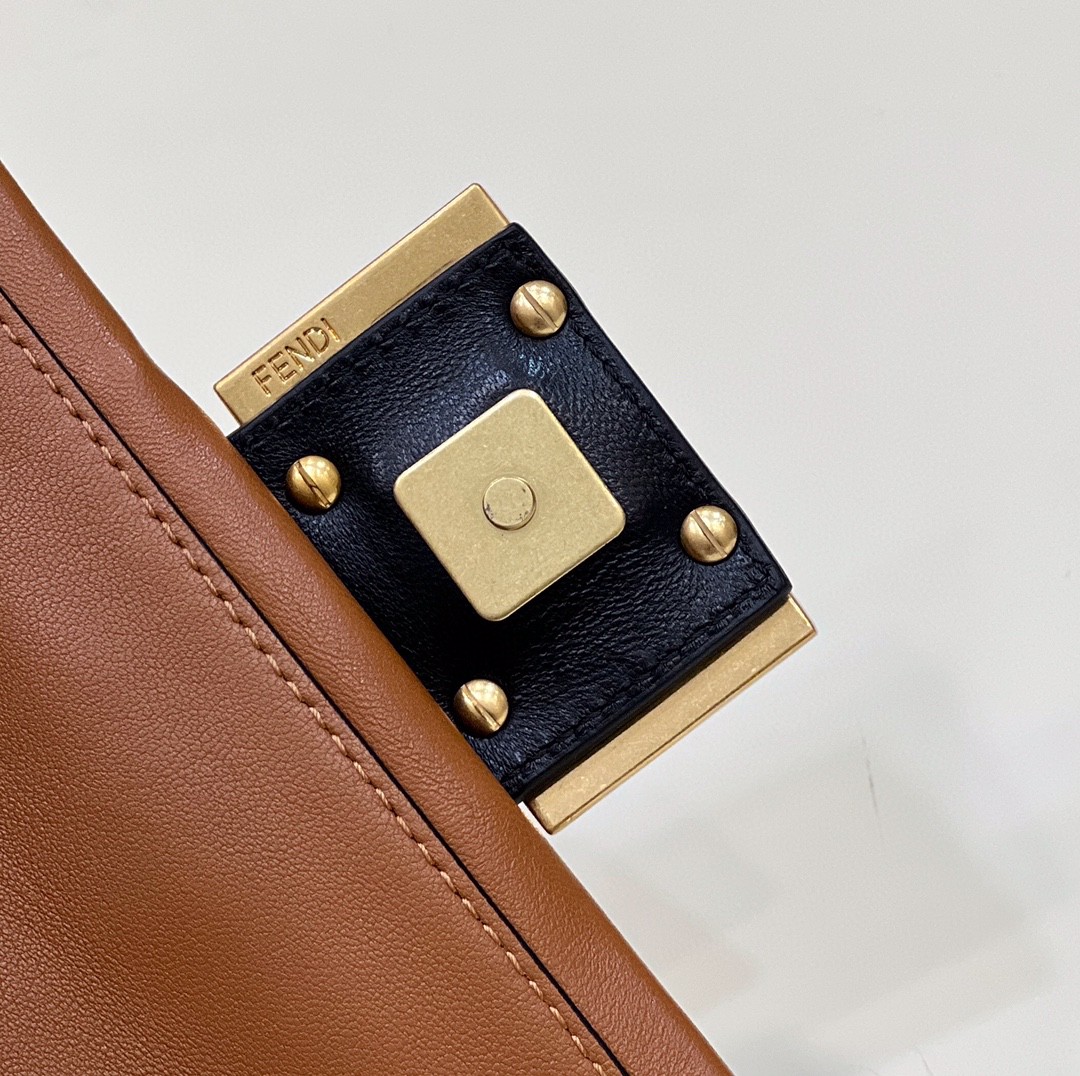 Fendi Baguette Chain Brown and Black Bag For Woman 19cm/7.5in - Soul Replicas