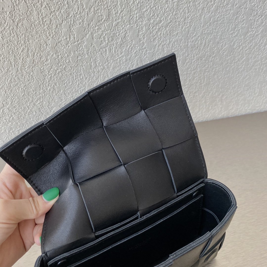 Bottega Veneta Belt Cassette Black. For Women. Women's Bags 7in/18cm 668572VMAY18425 - Soul Replicas