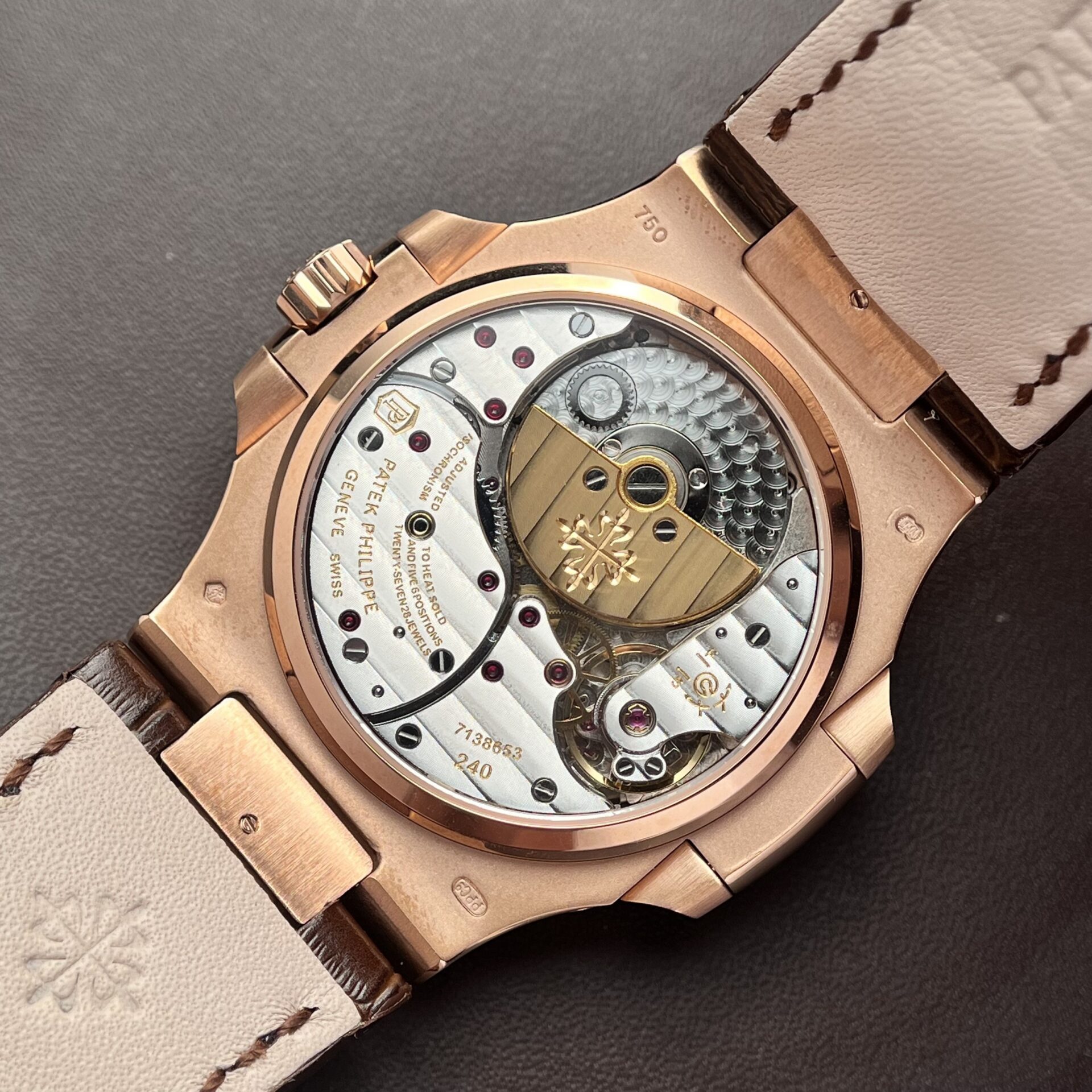 Patek Philippe Nautilus 5724R Replica Watch Gray Dial Factory GR 40mm - Soul Replicas