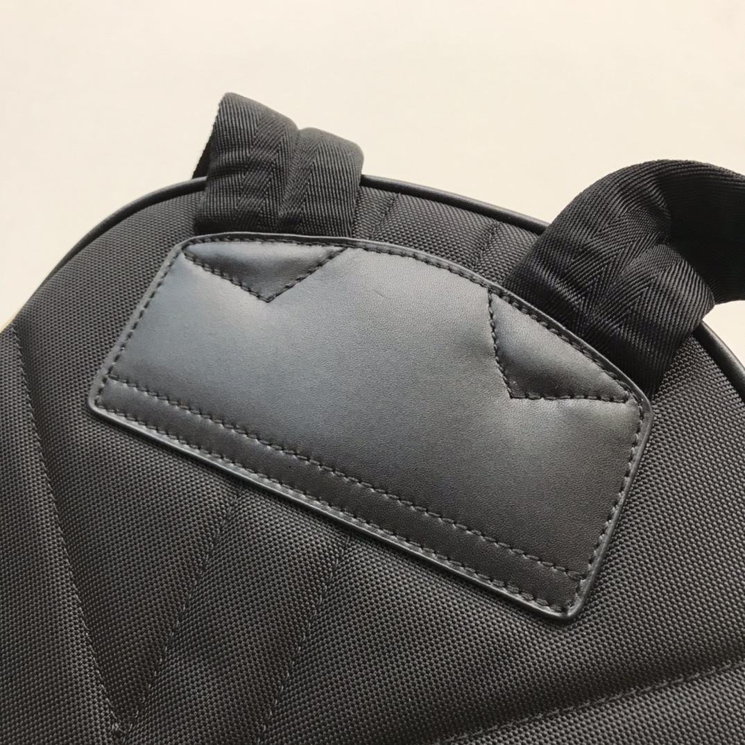 Burberry Backpack With Logo For Men. Men-s Bags 17in/43cm - Soul Replicas