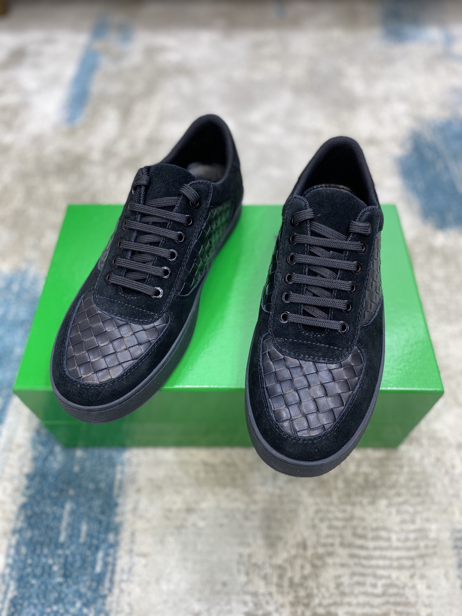 Bottega Veneta Men's With Wave Line Sneakers Black For Men - Soul Replicas