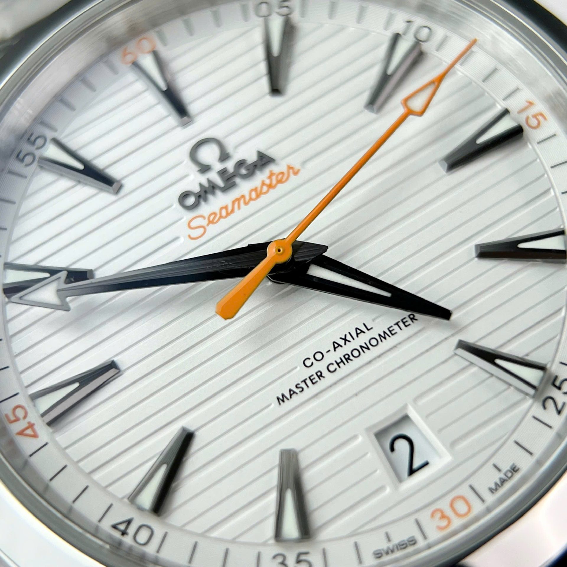 Omega Seamaster Best Replica Watches White Dial VS Factory 40mm - Soul Replicas