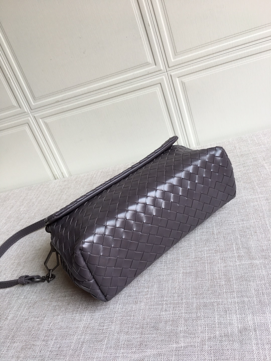 Bottega Veneta Classic Intrecciato Dark Brown. For Women. Women's Bags 8.9in/22.5cm - Soul Replicas