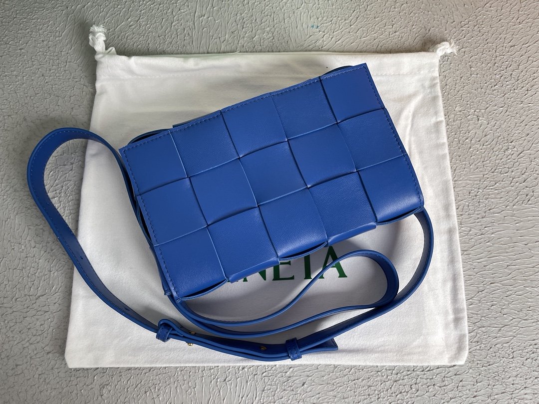 Bottega Veneta Cassette Blue. For Women. Women's Bags 9.1in/23cm - Soul Replicas