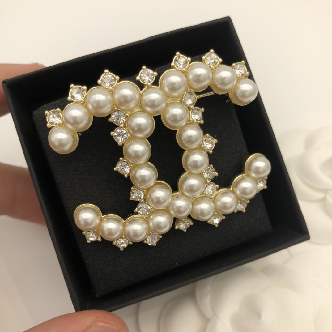 Chanel Brooch - Soul Replicas