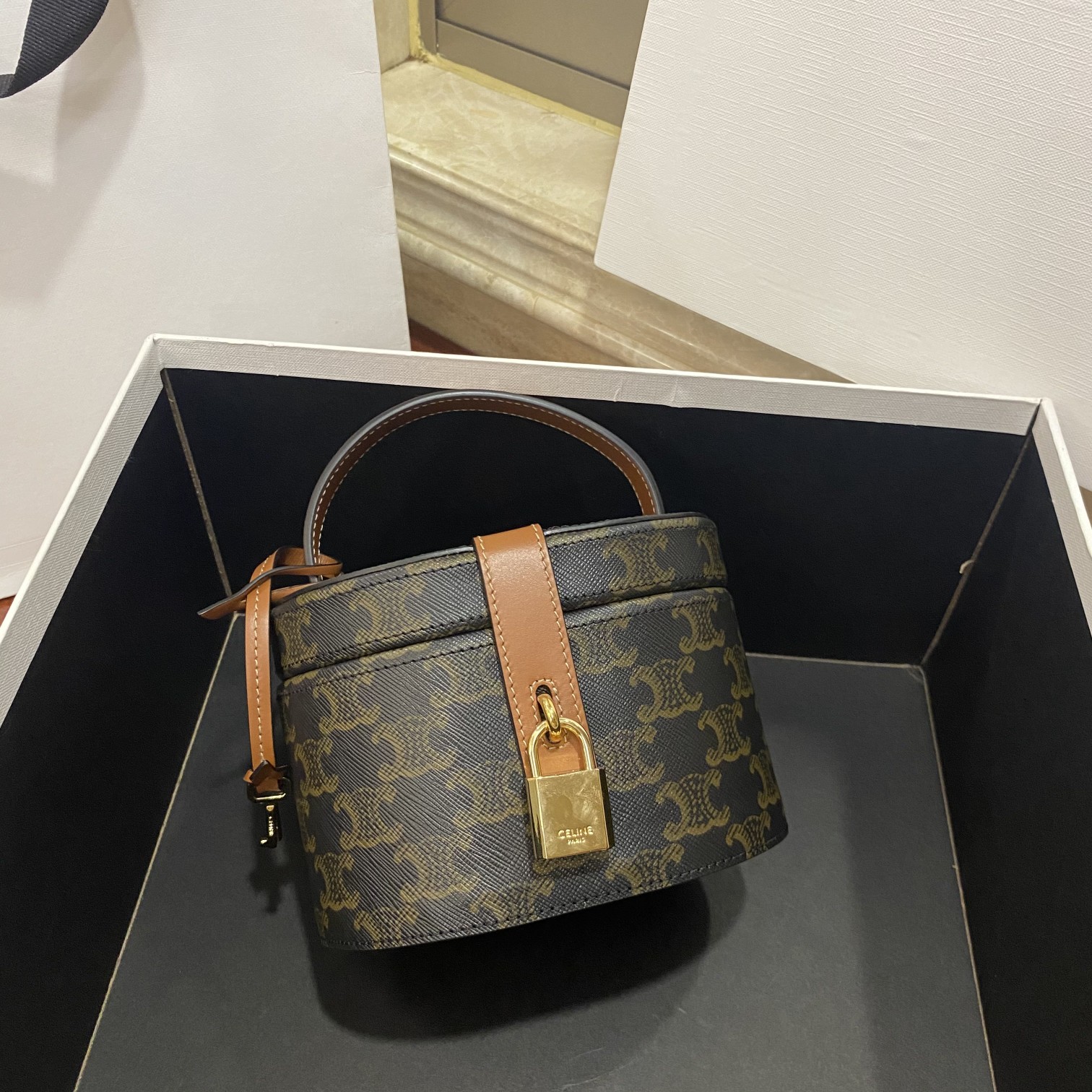 Celine Vanity Case In Triomphe Canvas Tan For Women 6in/15cm 4M0932DP4.04LU - Soul Replicas