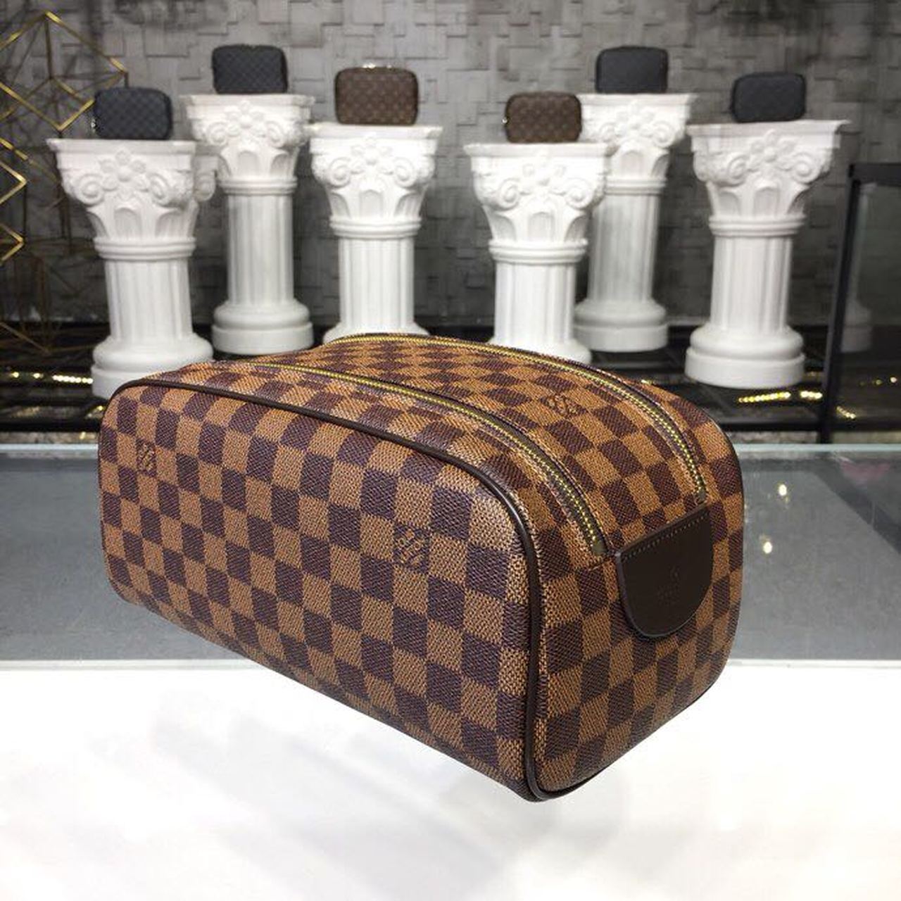 Louis Vuitton King Size Toiletry Damier Ebene Canvas For Women. Women-s Bags. Travel Bags 11in/28cm LV N47527 - Soul Replicas