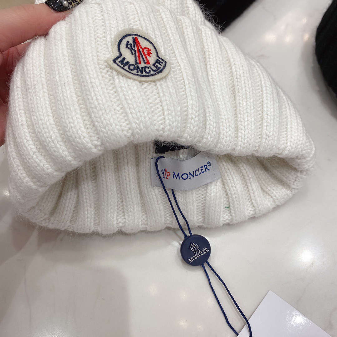 Chanel Beanie White - Soul Replicas
