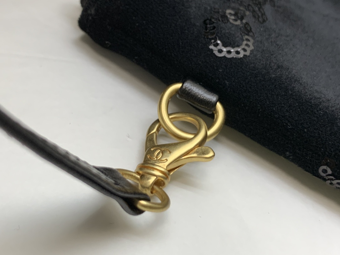 ChanelSmall Chanel22 Handbag Black For Women. Women-s Bags 11.8in/30cm - Soul Replicas