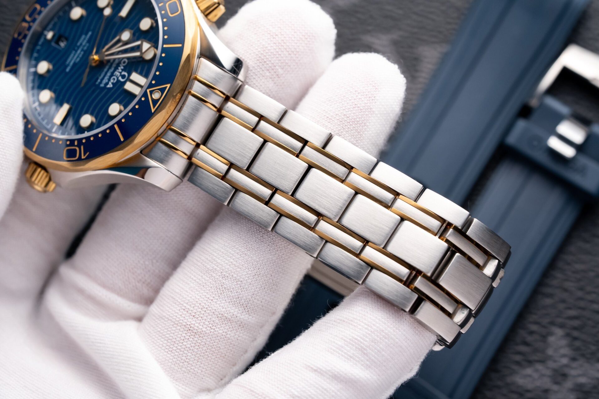 Omega Seamaster DemiGod Replica 1:1 Watch Blue Dial 42mm - Soul Replicas