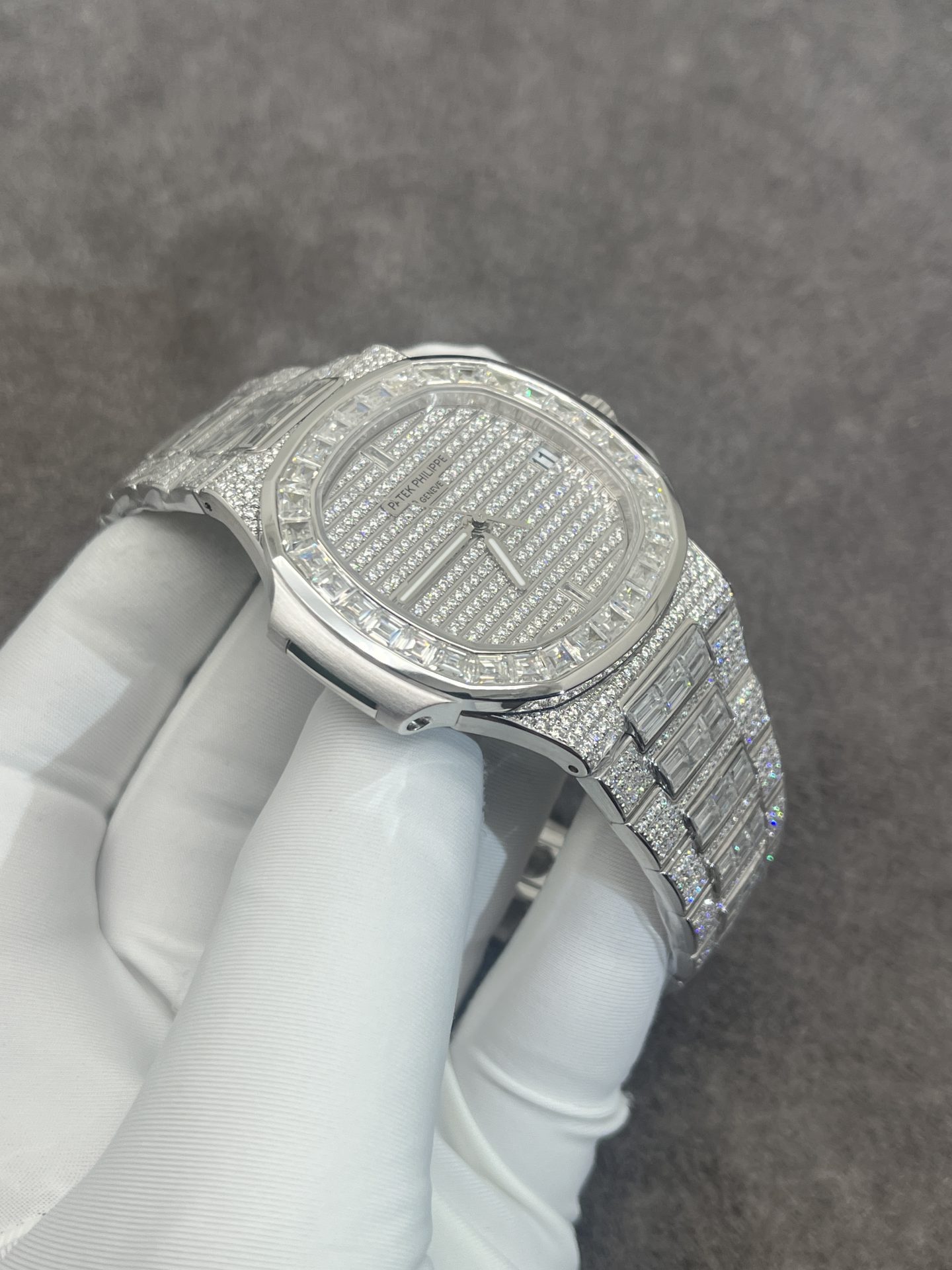 Patek Philippe Best Replica Watch Nautilus 5719 Custom CVD Diamond And White Gold 40mm - Soul Replicas