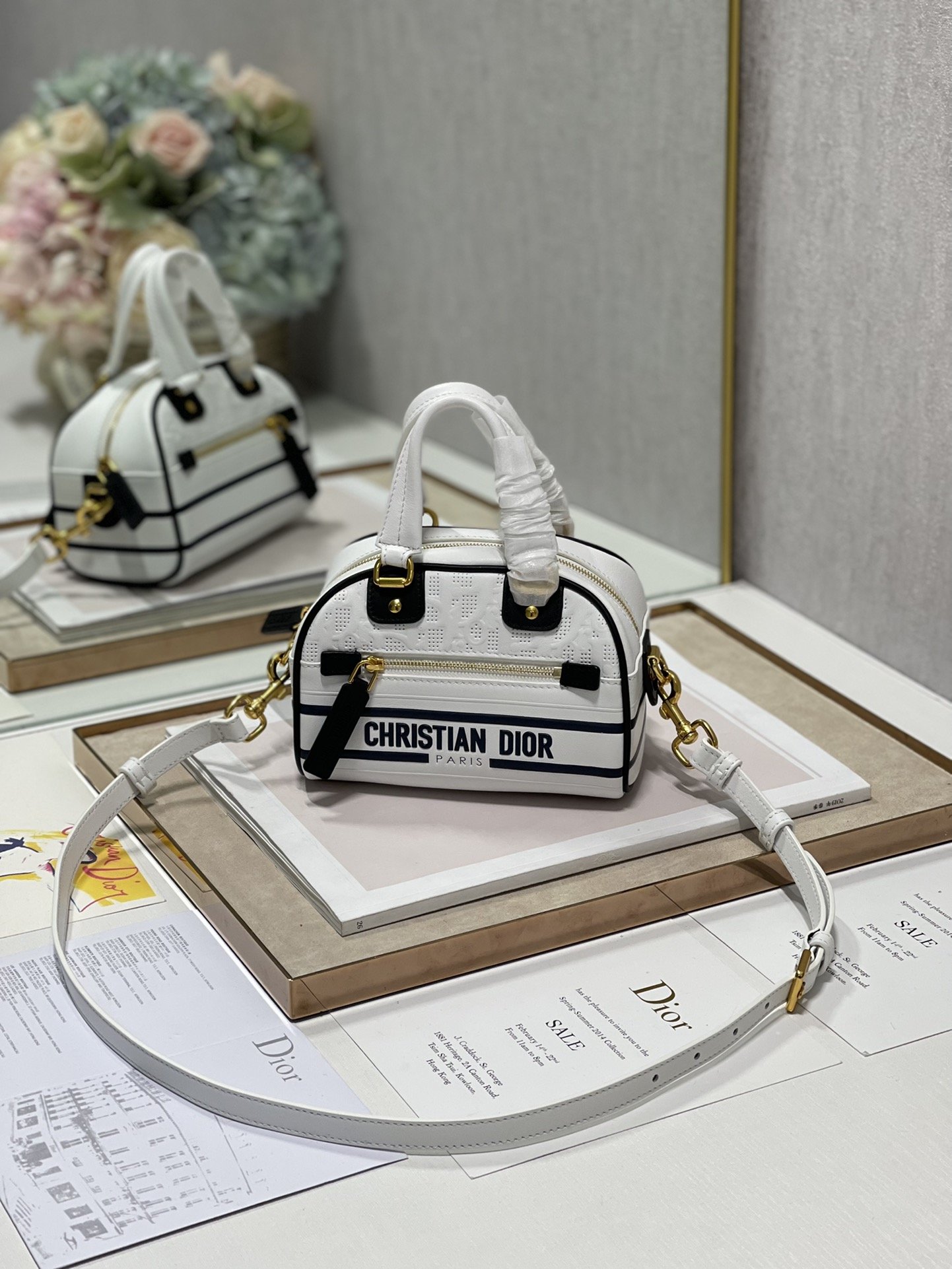 Christian Dior Mini Vibe Zip Bowling Bag. White. For Women Women-s Handbags. Bowling Bags. 17cm CD - Soul Replicas