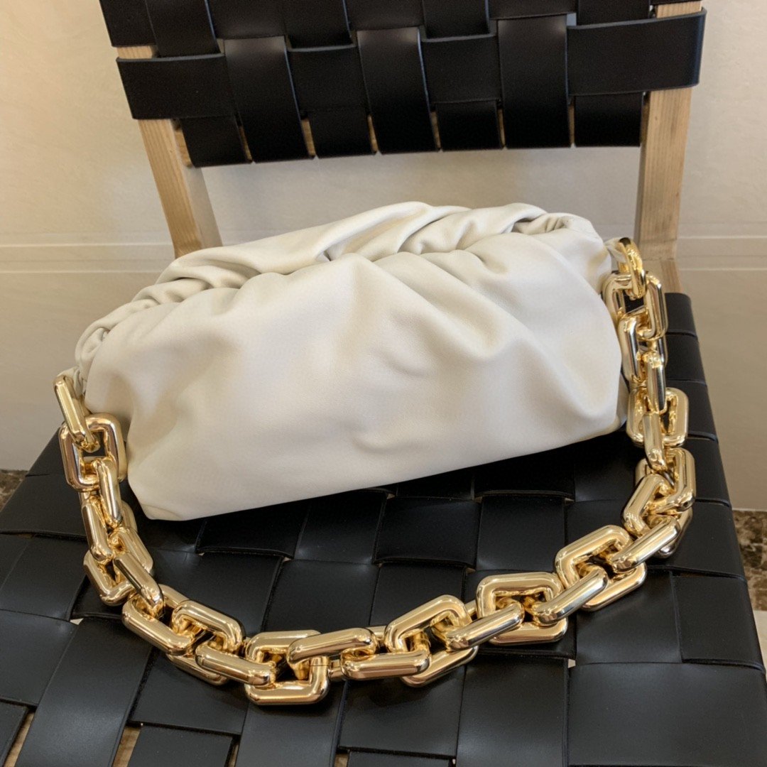Bottega Veneta Chain Pouch For Women 12.2in/31cm In White - Soul Replicas
