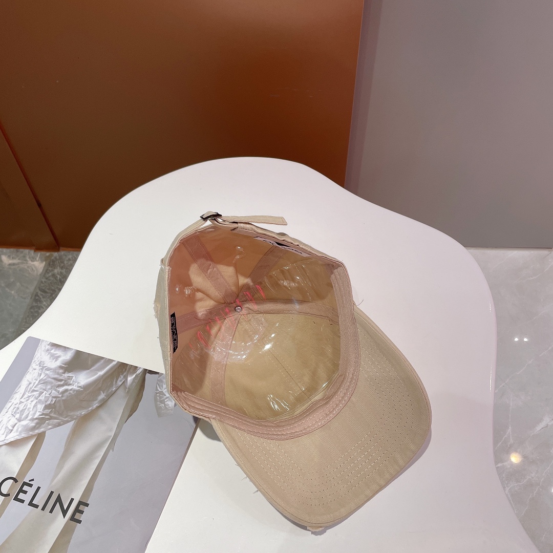 Balenciaga Logo Visor Cap Cream Cap - Soul Replicas