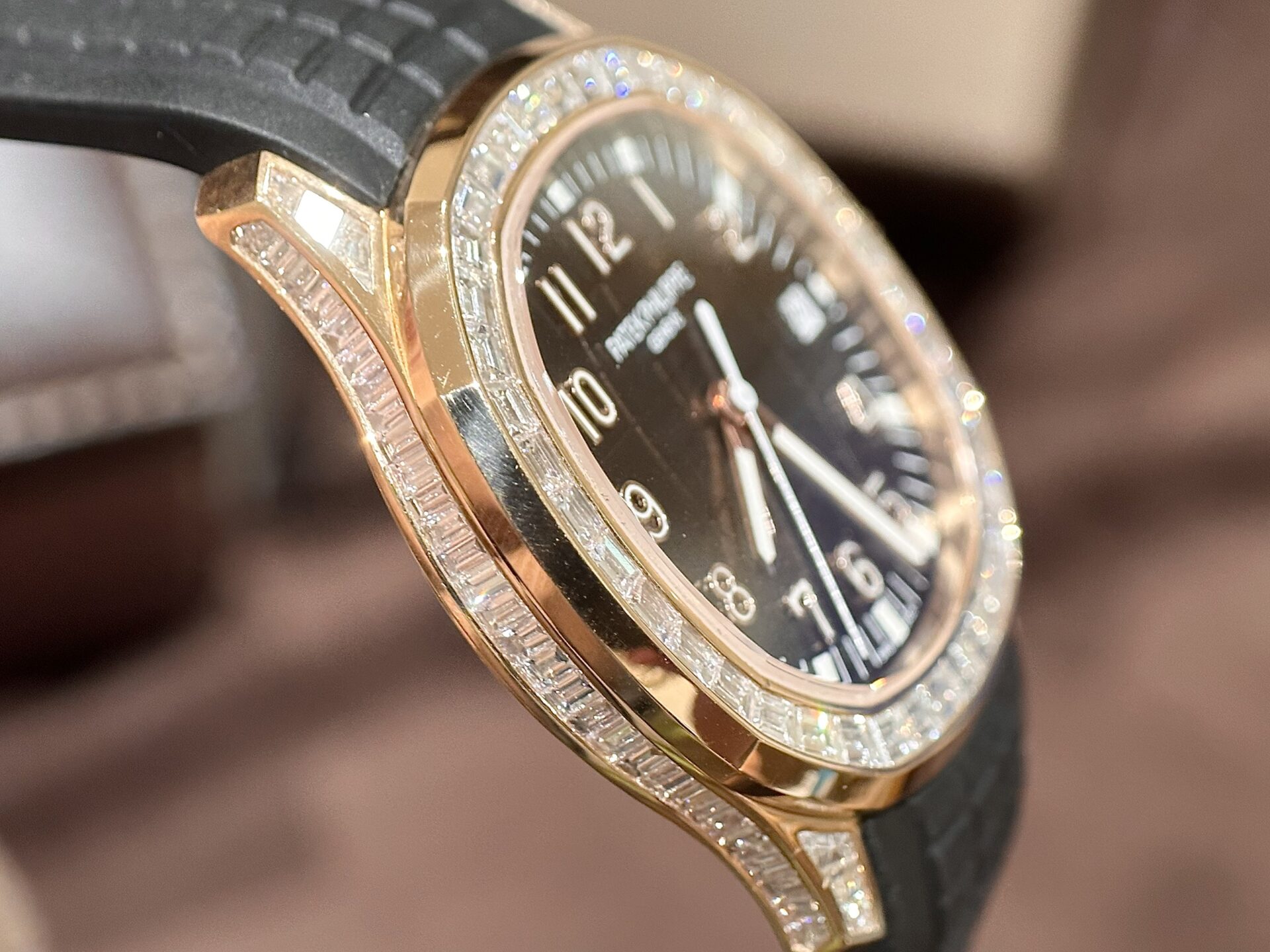 Patek Philippe Aquanaut 5167R Replica Watch 18K Solid Gold Natural Diamond 40mm - Soul Replicas