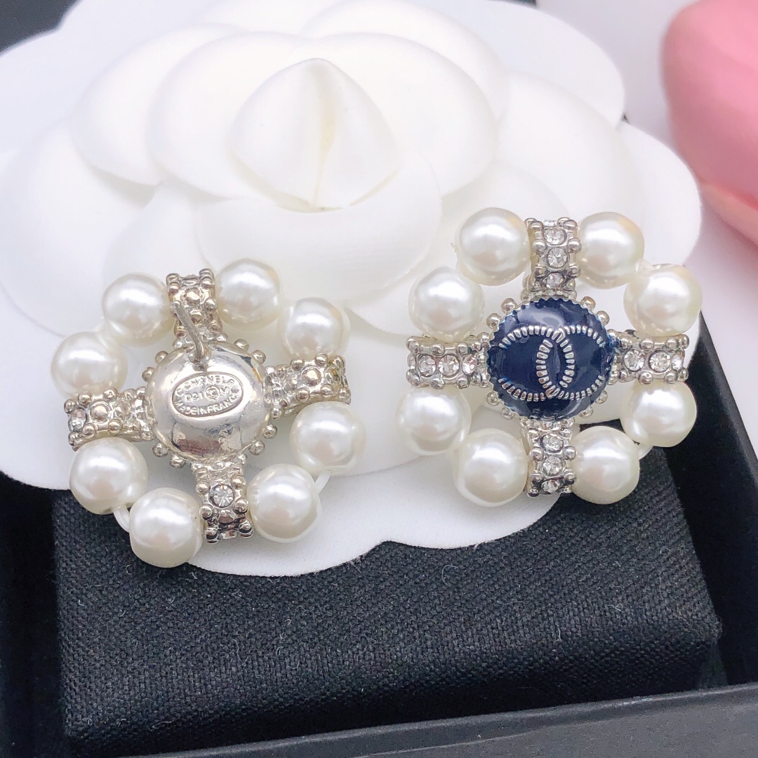 Chanel Earrings - Soul Replicas