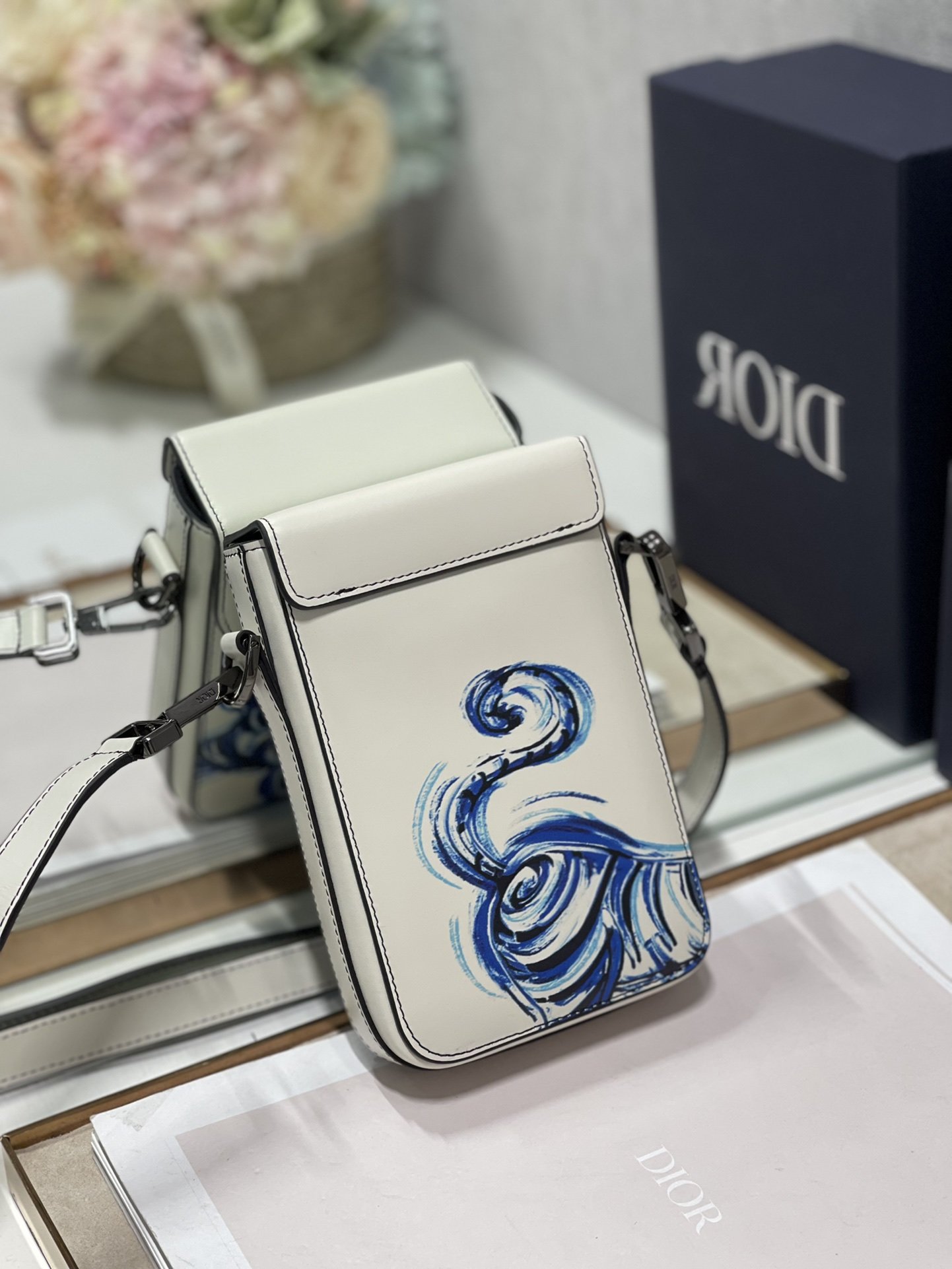 Christian Dior D-Bubble Bucket Bag White For Women 7.5in/19cm CD - Soul Replicas