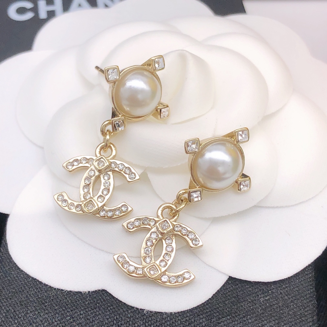 Chanel Earrings - Soul Replicas