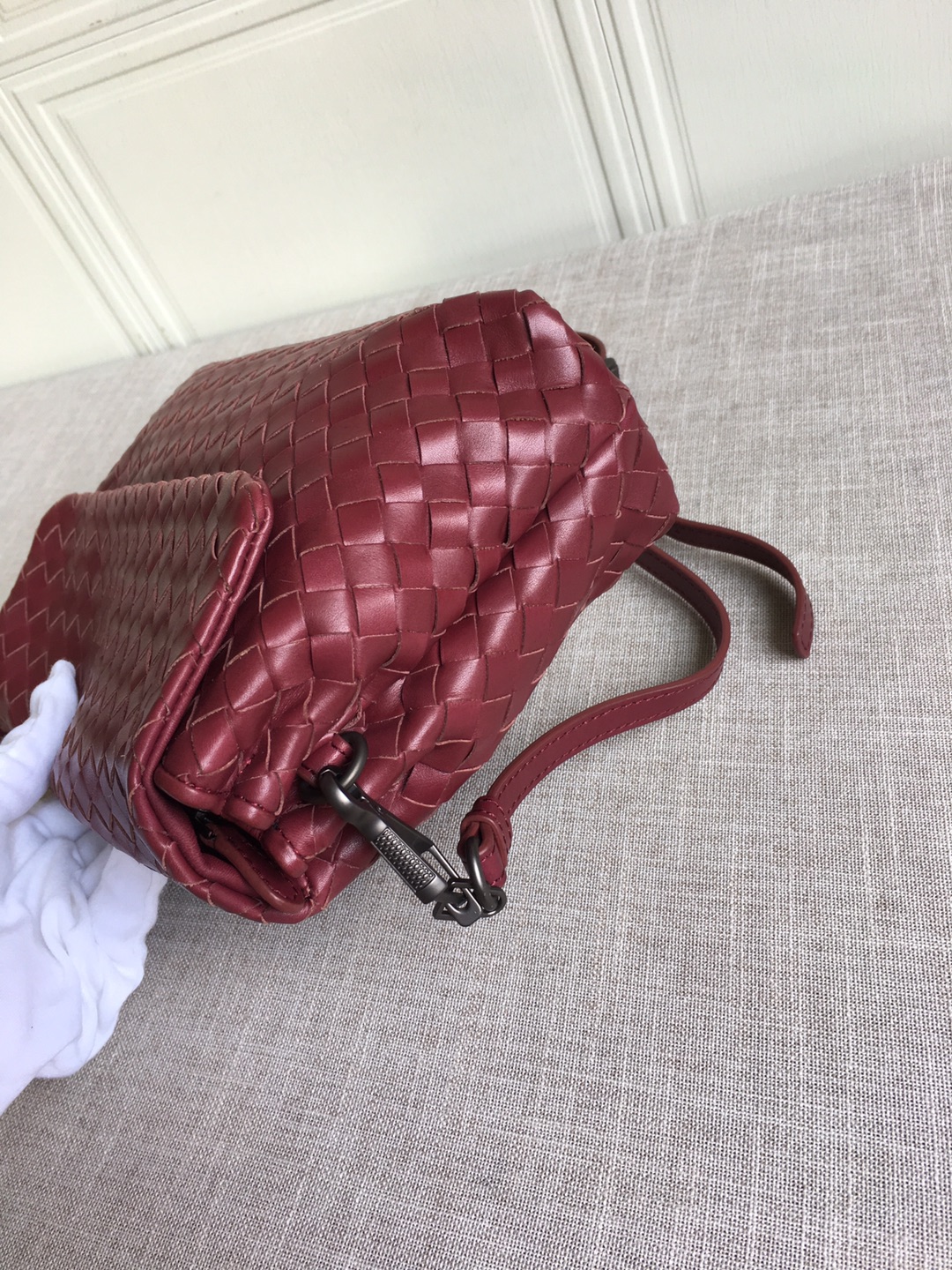 Bottega Veneta Classic Intrecciato Red. For Women. Women's Bags 8.9in/22.5cm - Soul Replicas