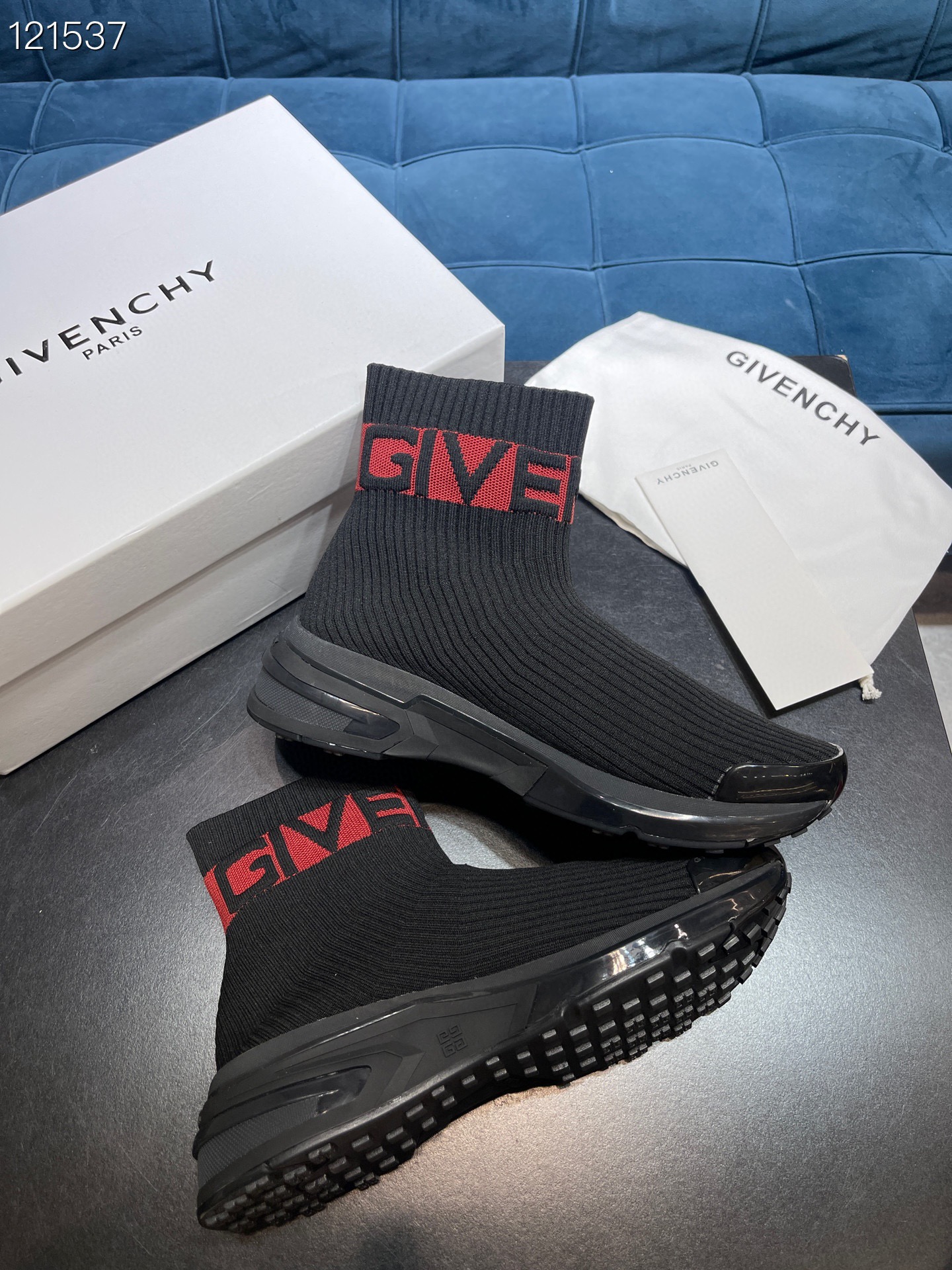 Givenchy Monumental Mallow Black And Red For Men - Soul Replicas