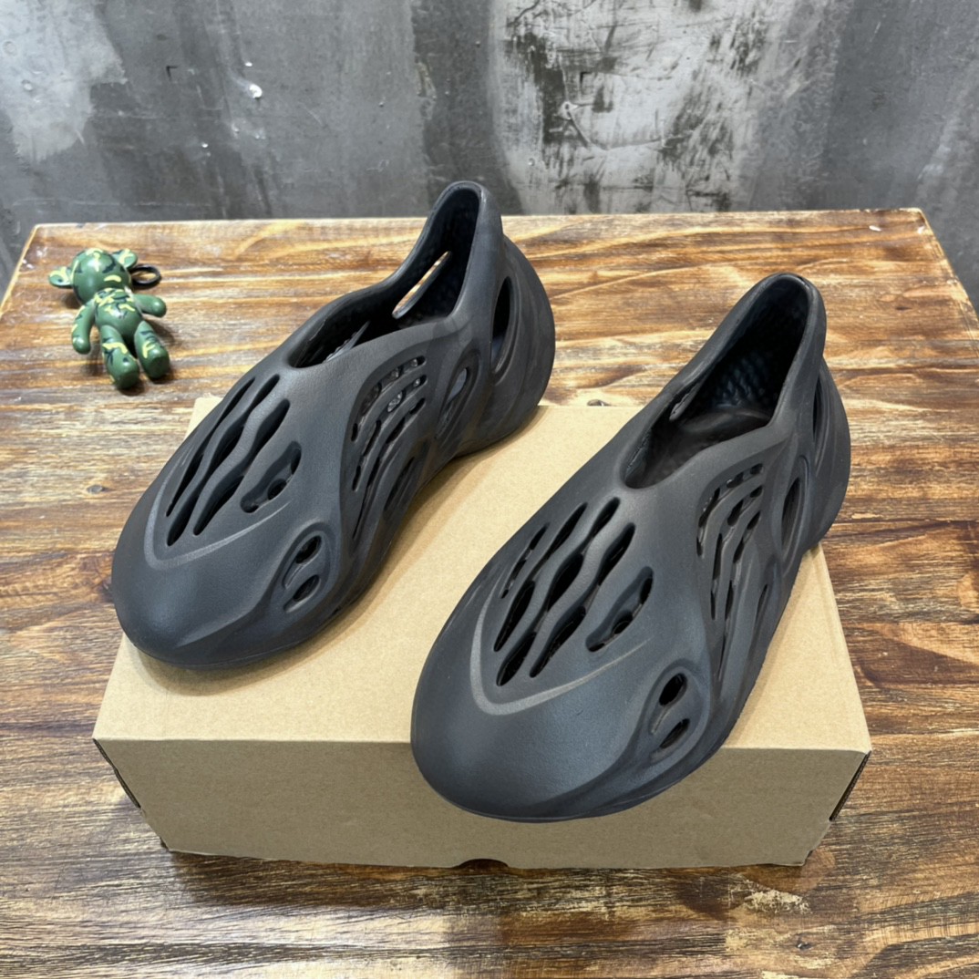 Adidas YZ Foam Runner Onyx Black For Women HP8739 - Soul Replicas