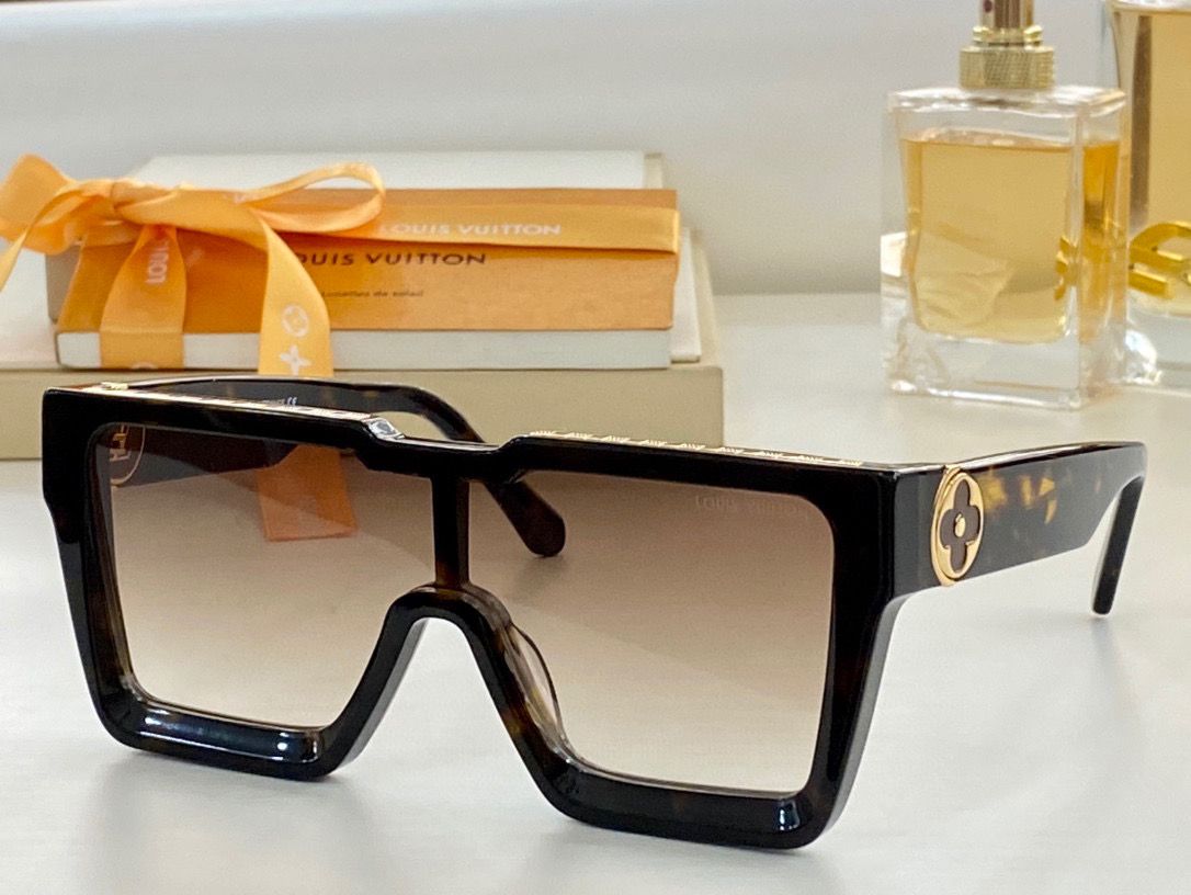 Louis Vuitton Grease Mask Sunglasses - Soul Replicas