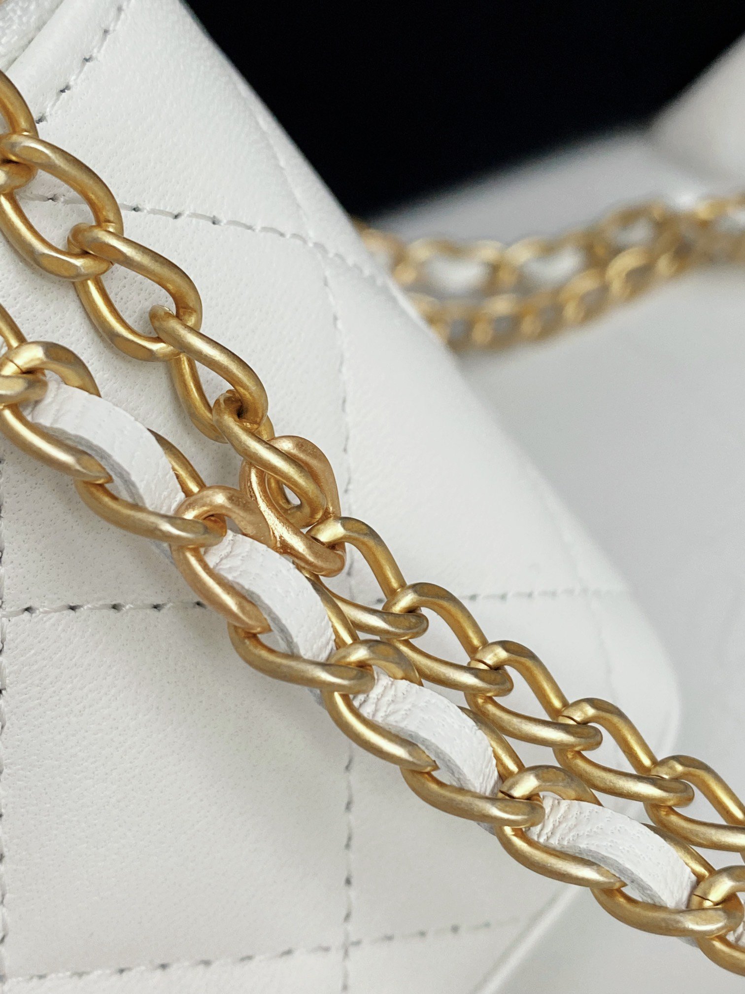 ChanelSmall Vanity With Chain White For Women. Women-s Bags 4.3in/11cm - Soul Replicas