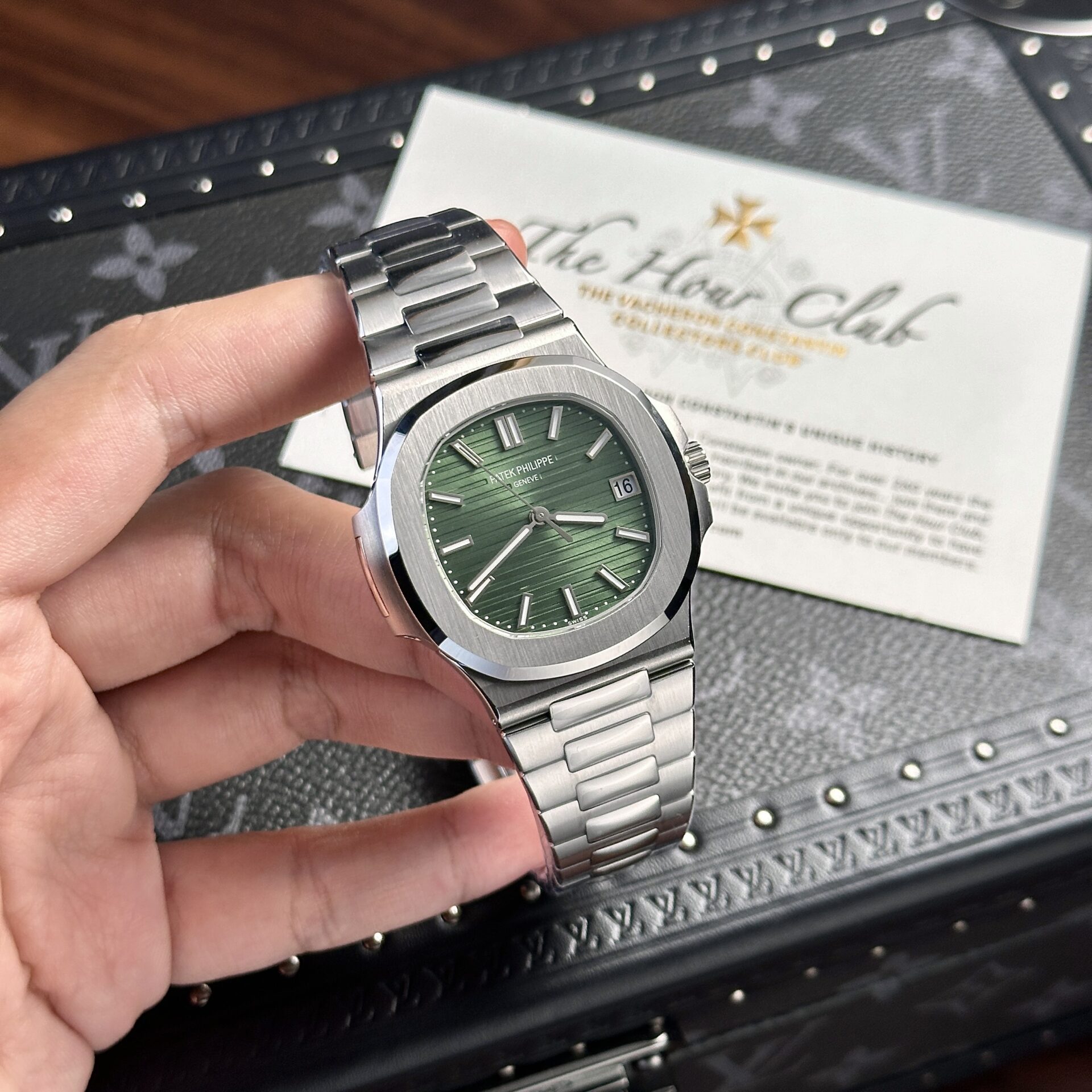 Patek Philippe Nautilus 5711 Green Dial Rep 1:1 Watch Factory 3K 40mm - Soul Replicas