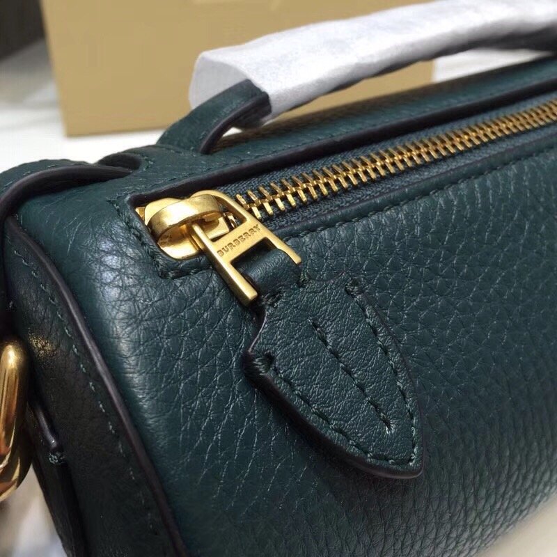 Burberry Barrel Bag Green For Women. Women-s Bags 8.3in/21cm - Soul Replicas