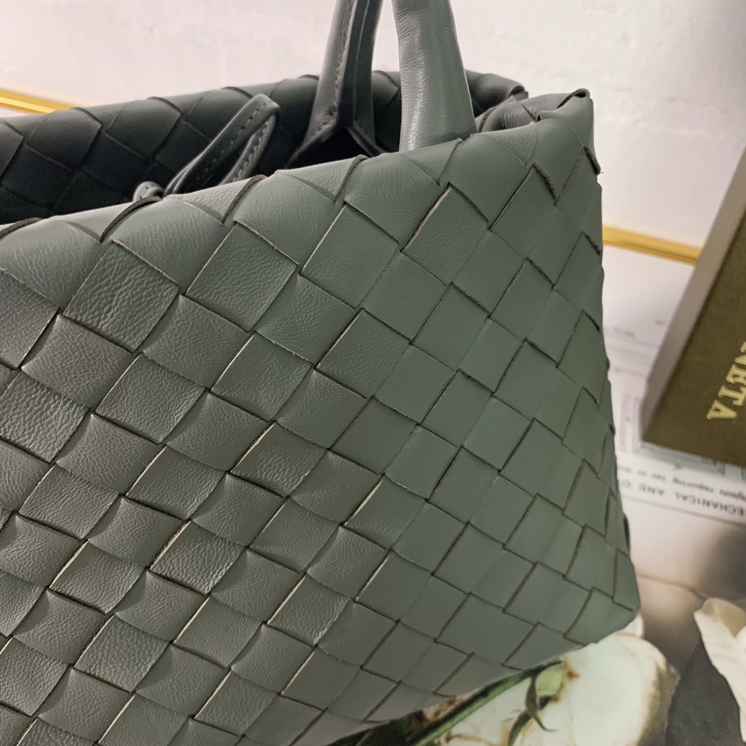 Bottega Veneta Handle Bag Gray. For Women. Women-s Bags 12in/29.5cm - Soul Replicas