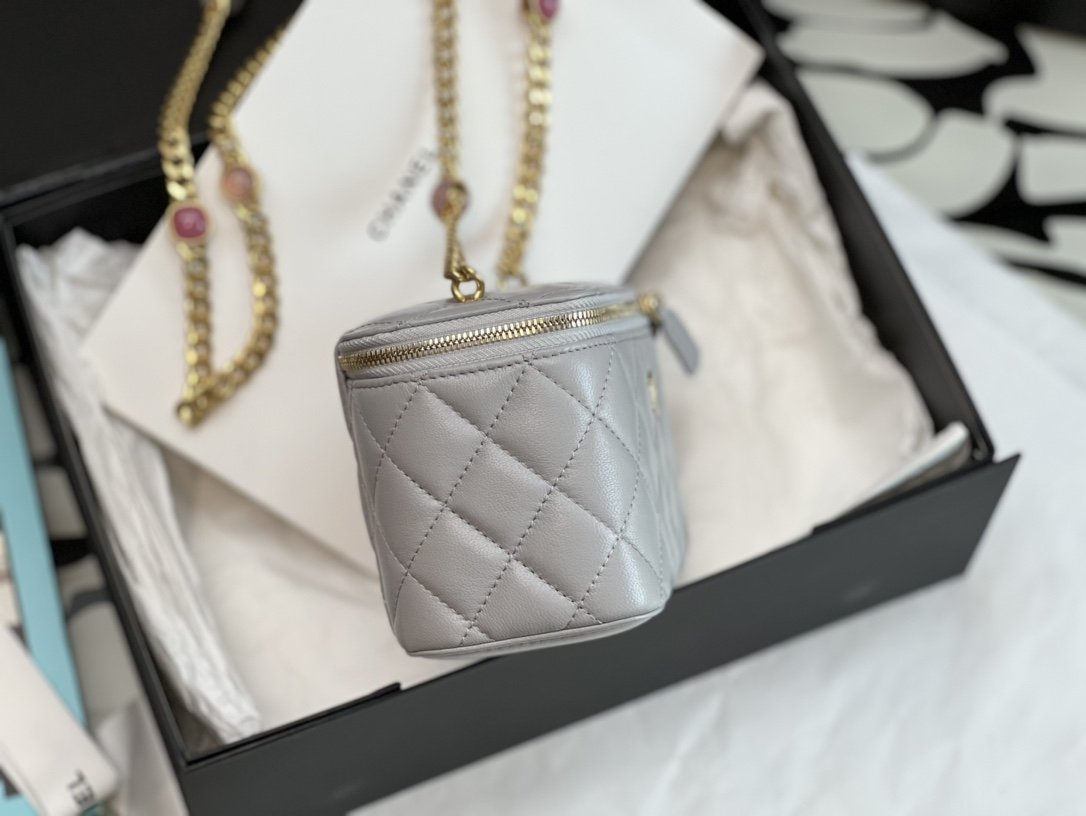 ChanelVanity With Chain Gray For Women. Women-s Bags 6.2in/16cm - Soul Replicas