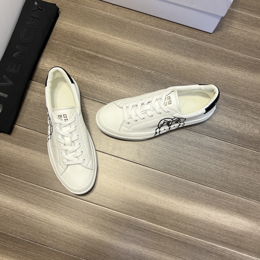Givenchy City Sport Sneakers With Tag Effect Dog Print White For Men GVC BH005VH13N-116 - Soul Replicas