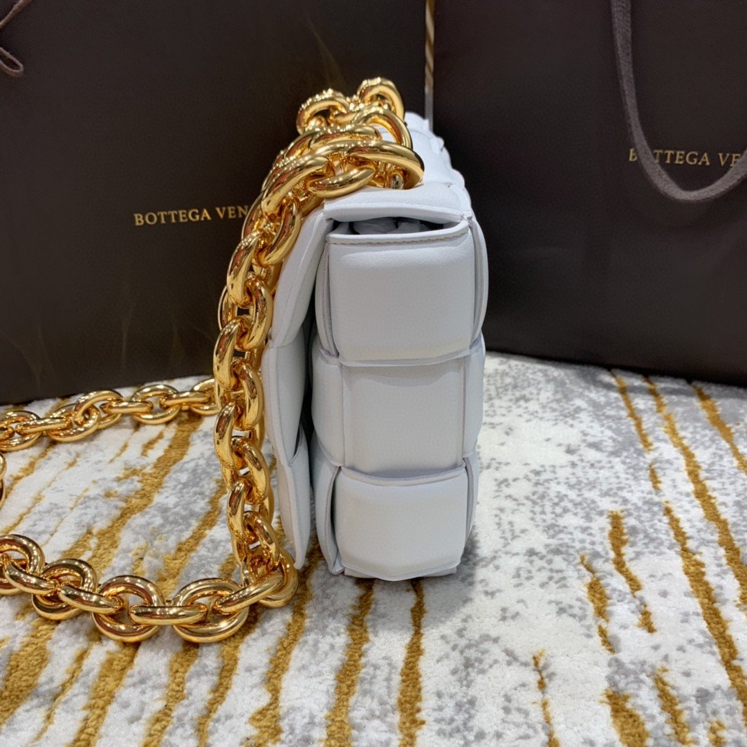 Bottega Veneta Chain Cassette Bag For Women 10.2in/26cm In White 631421VBWZ09143 - Soul Replicas