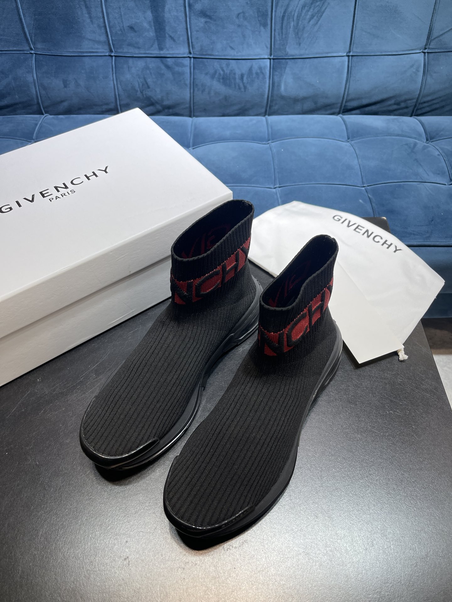 Givenchy Monumental Mallow Black And Red For Men - Soul Replicas